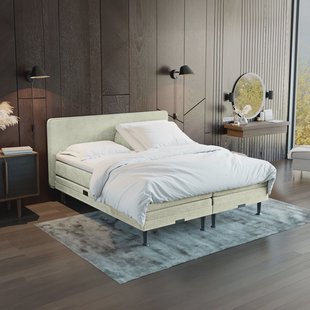 Elektrisch verstelbare Boxspring 'Oslo' kleur naturel, 160 x 200 cm, matrassen 1 x medium, 1 x hard