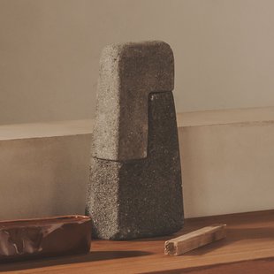 Kave Home Ornament 'Sipa' Natuursteen, 30cm