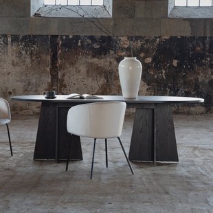 Nohr Ovale Eettafel 'Cynthiaann' 230 x 115cm, kleur Zwart