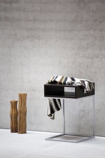 Jan Kurtz Dina bijzettafel - wengékleur - zilver