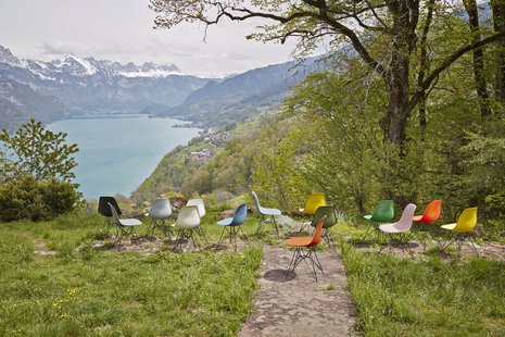 Vitra DSR Eames Plastic Side Chair - verchroomd - roestoranje RE