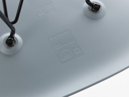 Vitra DSW Eames Plastic Side Chair - gelige esdoorn - ijsgrijs RE