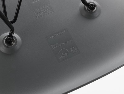 Vitra DAW Eames Plastic Armchair - granietgrijs RE - gelige esdoorn