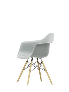 Vitra DAW Eames Plastic Armchair - honingkleurig essenhout - lichtgrijs RE