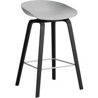 HAY About a Stool AAS 32 - viltglijders - Zithoogte 65 cm - voetbank roestvrij staal - zwarte lak op waterbasis - concrete grey 2.0