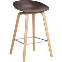 HAY About a Stool AAS 32 - viltglijders - Zithoogte 65 cm - voetbank roestvrij staal - lak op waterbasis - raisin 2.0