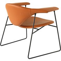 Gubi Masculo Lounge Chair - cognac