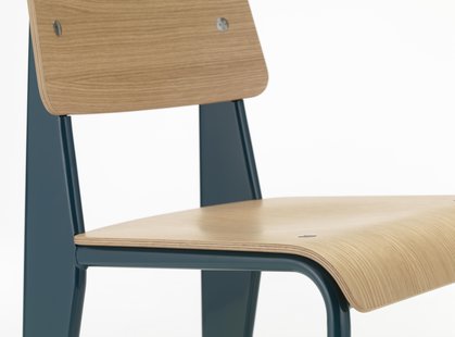 Vitra Standard - Stoel - Eiken licht - Prouvé Bleu Dynastie