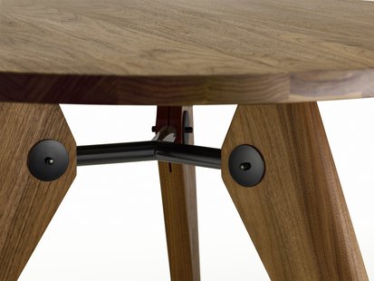 Vitra Gueridon tafel - Amerikaans notenhout massief, geolied