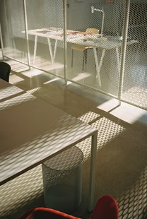 HAY Loop Stand Table - wit - L