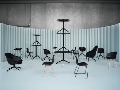 HAY About A Lounge Chair Low  AAL 83 - Eiken helder gelakt - Steelcut Trio 153 - donkergrijs