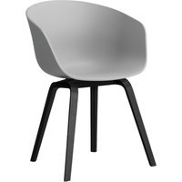 HAY About A Chair AAC 22 - concrete grey 2.0 - zwarte lak op waterbasis - Standaard glijders kunststof