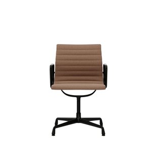 Vitra Aluminium Chair EA 104 - Hopsak - cognac/ivoor - diepzwart