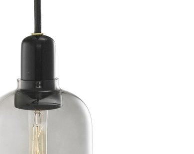 Normann Copenhagen Amp hanglampen - S - zwart/rook