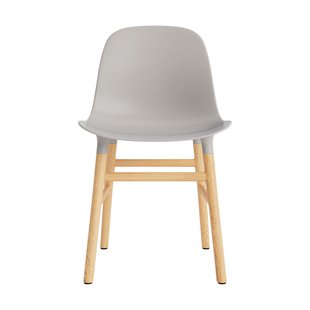 Normann Copenhagen Form stoel met houten frame - eiken - NormannCopenhagenFormWarmGrey