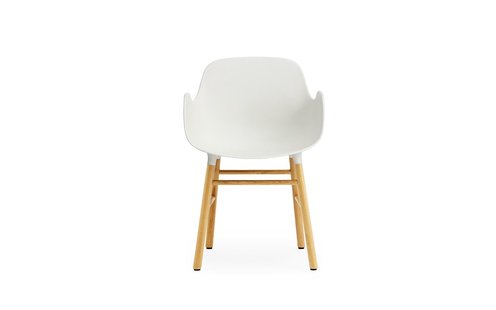 Normann Copenhagen Form fauteuil met houten frame - wit - eiken