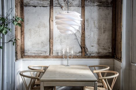 UMAGE Carmina lamp