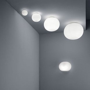 Flos Glo-Ball W wandlamp
