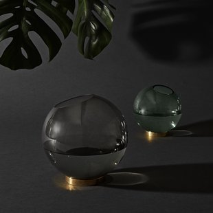 AYTM Globe vaas - black/gold - Ø 21 cm - black/gold - Ø 21 cm
