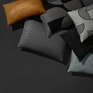 AYTM Coria Kussen - lichtgrijs