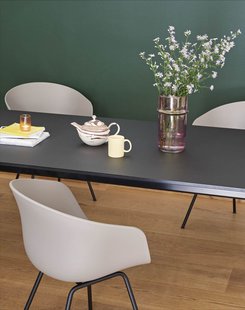 HAY About a Chair AAC 26 - concrete grey 2.0 - zwart - viltglijders