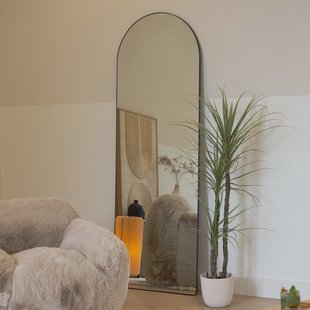 Nohr Gebogen Spiegel 'Cheryll' 193 x 66cm, kleur Zwart