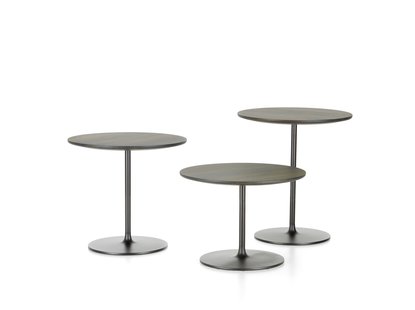 Vitra Occasional Low tafel - massief eiken donker gebeitst - Hoogte 45 cm
