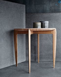 Fritz Hansen Foldable Tray Table - Eiken