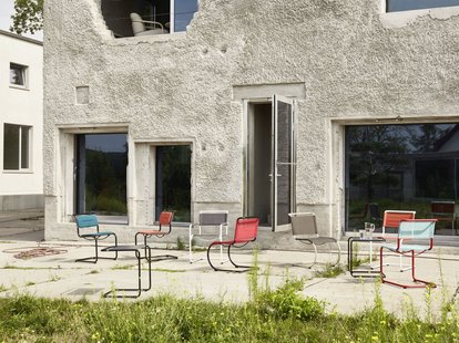 Thonet S 33 N Freischwinger All Seasons - diepzwart - wit