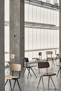 HAY Result stoel - Glijders voor tapijt - beige - eiken mat gelakt