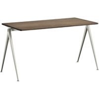 HAY Pyramid bureau - geolied gerookt eik - gepoedercoat beige - 140 x 65 cm