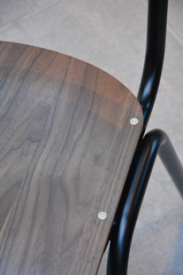 Jan Kurtz Zero stoel - zwart - notenboom