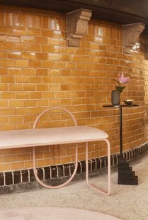 AYTM Solum Bijzettafel - zwart/goud - S