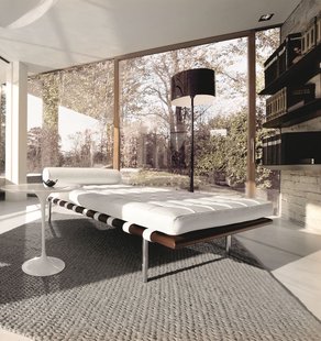 Knoll International Saarinen bijzettafel - ovaal - wit - Nero Marquina Marmor - hoogglans