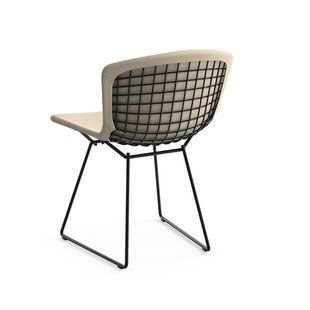 Knoll International Bertoia Side Stoel - gestoffeerd - Ultrasuede - beige - Rilsan-coating zwart