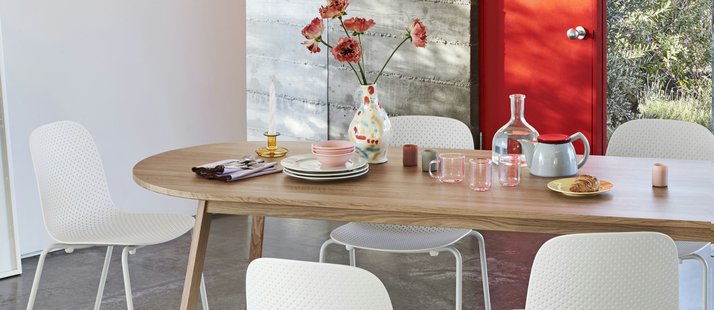 HAY Triangle Leg Tafel rechthoekig - eiken helder gelakt - 250 x 85 cm