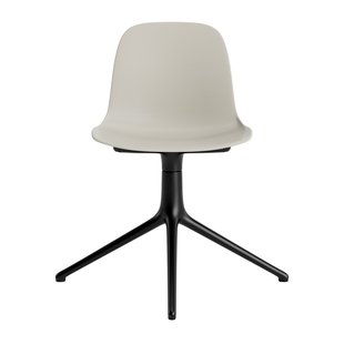 Normann Copenhagen Form Draaistoel - NormannCopenhagenFormLightGrey - aluminium zwart