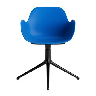 Normann Copenhagen Form Draaifauteuil - aluminium zwart - NormannCopenhagenFormBrightBlue