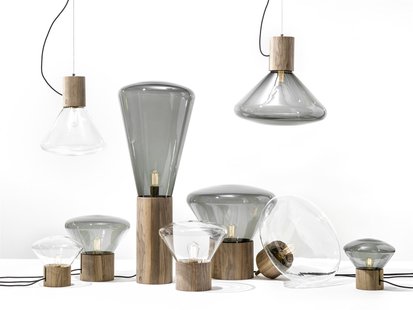 Brokis Muffin tafellamp - Amerikaanse notelaar - transparant - L