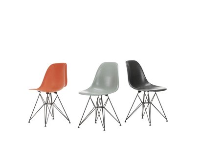 Vitra Eames Fiberglass Side Chair DSR - glanzend chroom - Navy Blue