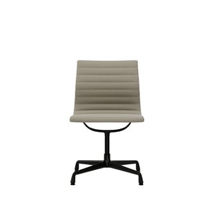 Vitra Aluminium Chair EA 101 - Hopsak - warm grijs/ivoorkleur - diepzwart