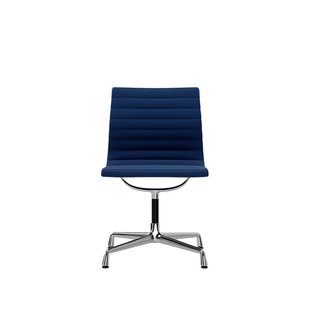 Vitra Aluminium Chair EA 101 - Hopsak - blauw/moorbruin - verchroomd