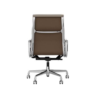 Vitra Soft Pad Chair EA 219 - Wieltjes voor harde bodems - Leder Premium F/Plano - zand/coffee - verchroomd