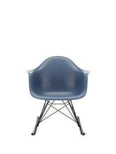 Vitra RAR Eames Plastic Armchair - zeeblauw RE - zwart - sleden esdoorn donker