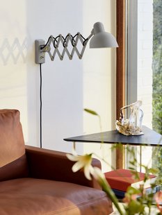 Fritz Hansen Kaiser Idell 6718-W Wandlamp - easy grey