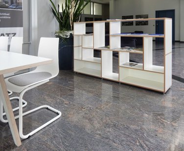 Tojo Hanibal Rek - side