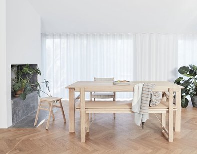 Form&Refine Angle Kruk - Eikenhout