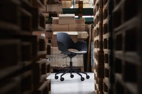 HOUE Falk Stoel Stervormig frame met wielen - zonder bekleding