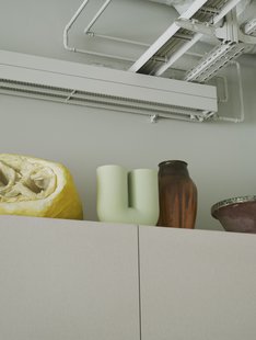 Muuto Kink Vaas - light green - Höhe 26 cm