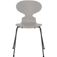 Fritz Hansen Ant Stoel - gelakt - nine grey - grafiet